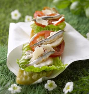 sandwich-poulet-tartare-anchois sandwich poulet tartare anchois façon salade césar