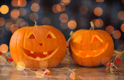 halloween-citrouille Citrouilles sculptées et éclairées pour Halloween