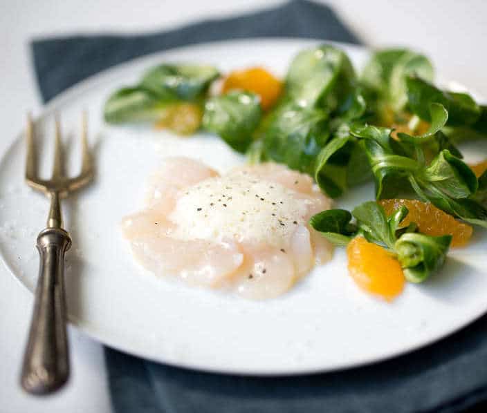 Carpaccio-de-Saint-Jacques-aux-clementines-et-cappuccino - Carpaccio de Saint-Jacques aux clémentines et  cappuccino
