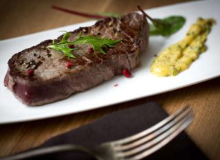 pave-de-boeuf-sauce-bearnaise-maison pave-de-boeuf-sauce-bearnaise-maison - Pavé de boeuf sauce béarnaise