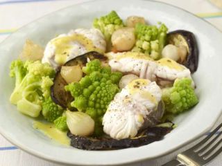 lotte-cocotte-legumes lotte-cocotte-legumes - Cocotte de lotte légère au chou romanesco