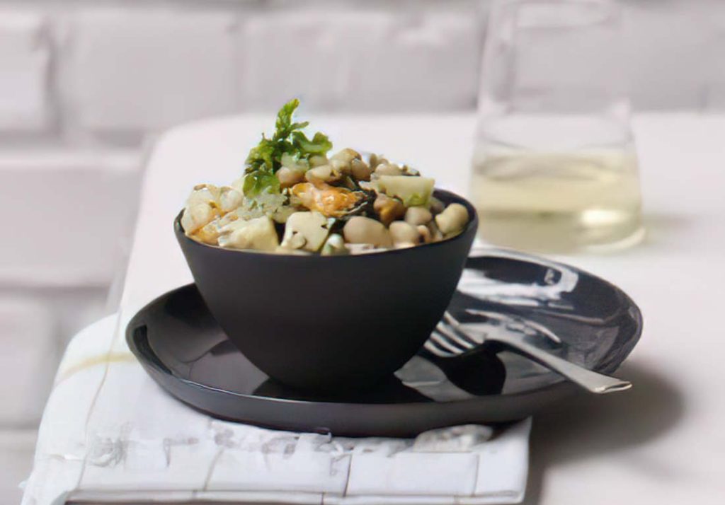 Salade de coco et moules au Ti Pavez, vinaigrette d’algues