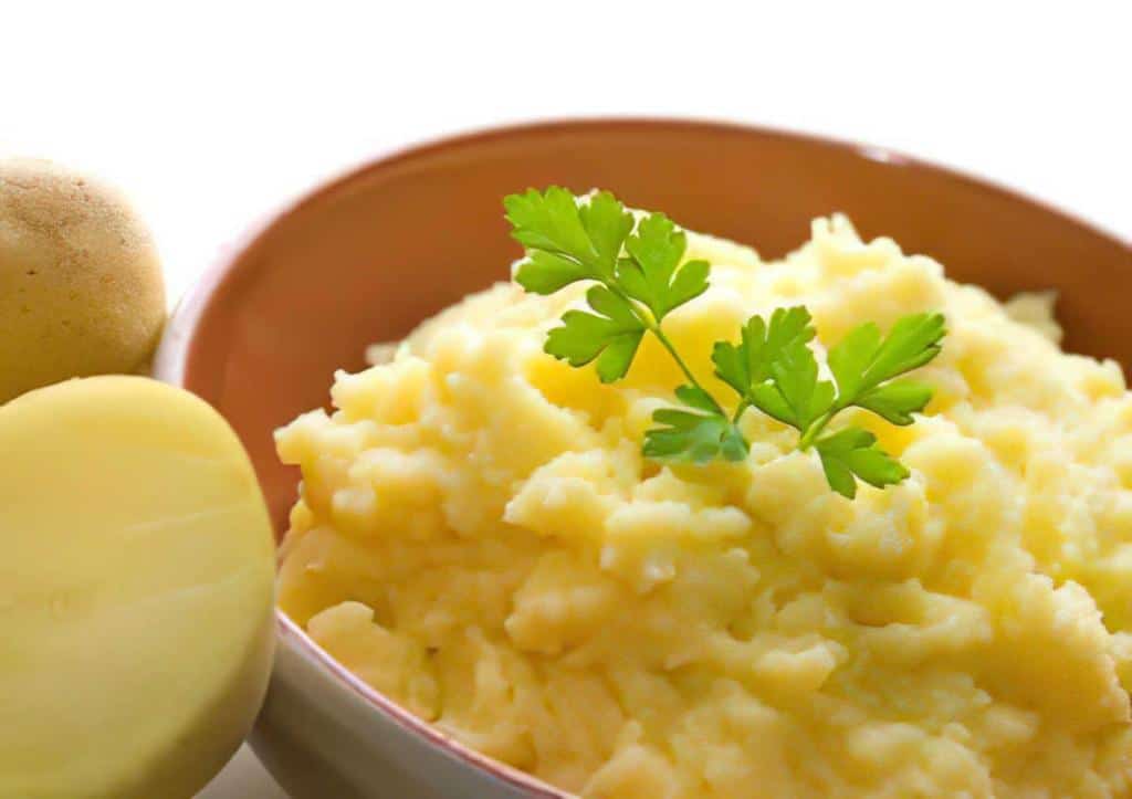 https://www.jardiner-malin.live/wp-content/uploads/2014/04/1384269013pureepommedeterrepanais.jpg
