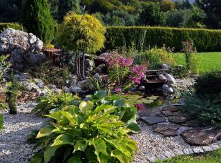 faire-un-coin-de-rocaille-dans-jardin faire un coin de rocaille dans jardin