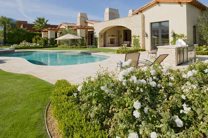 idee-fleur-blanche-jardin-pisicne idee fleur blanche jardin pisicne