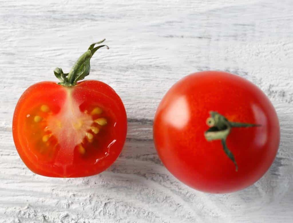 Recolte des graines de tomate