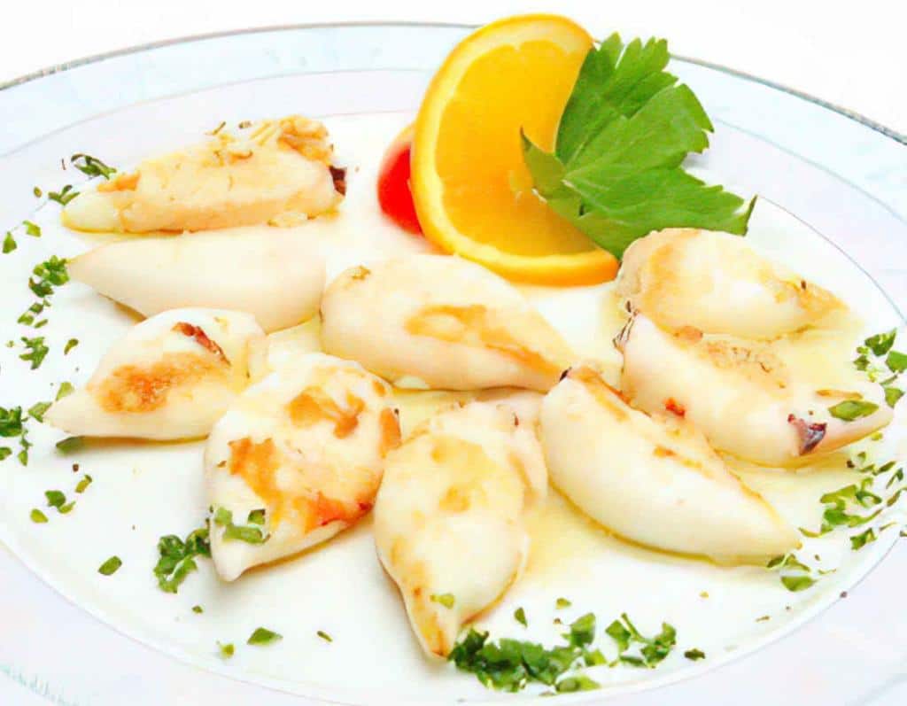 Petits calamars sautés en persillade