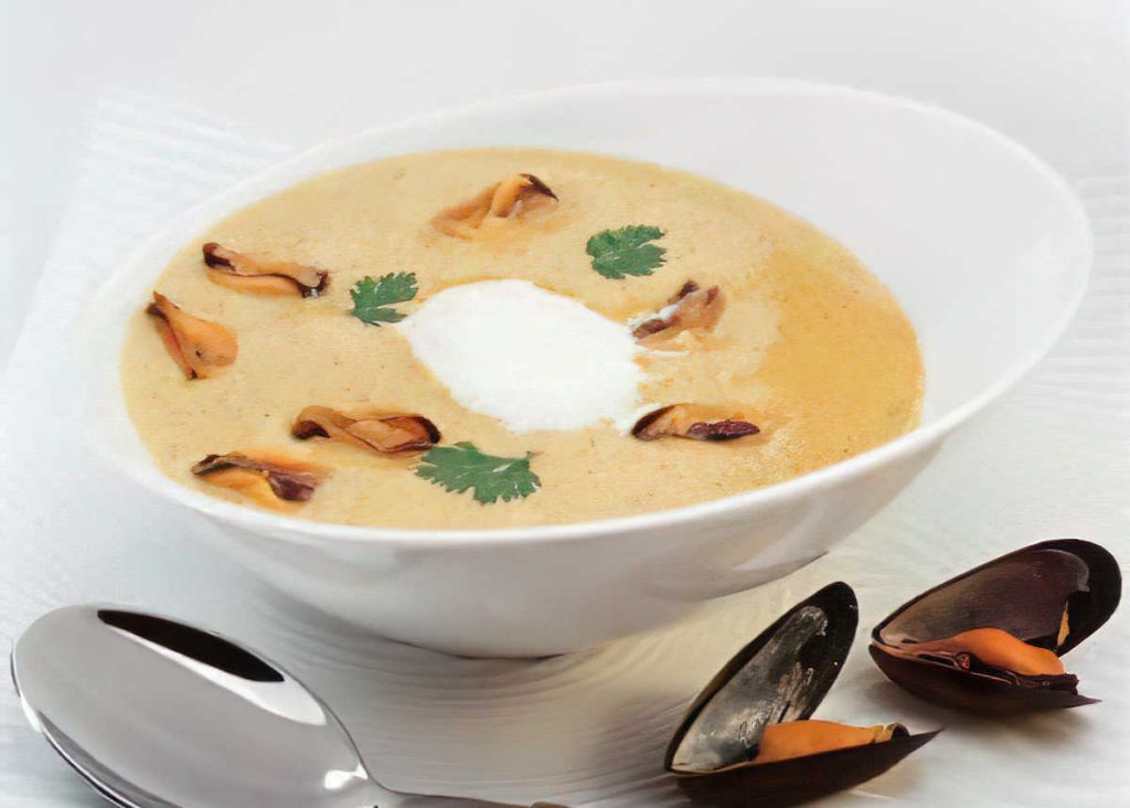 Soupe de moules au curry